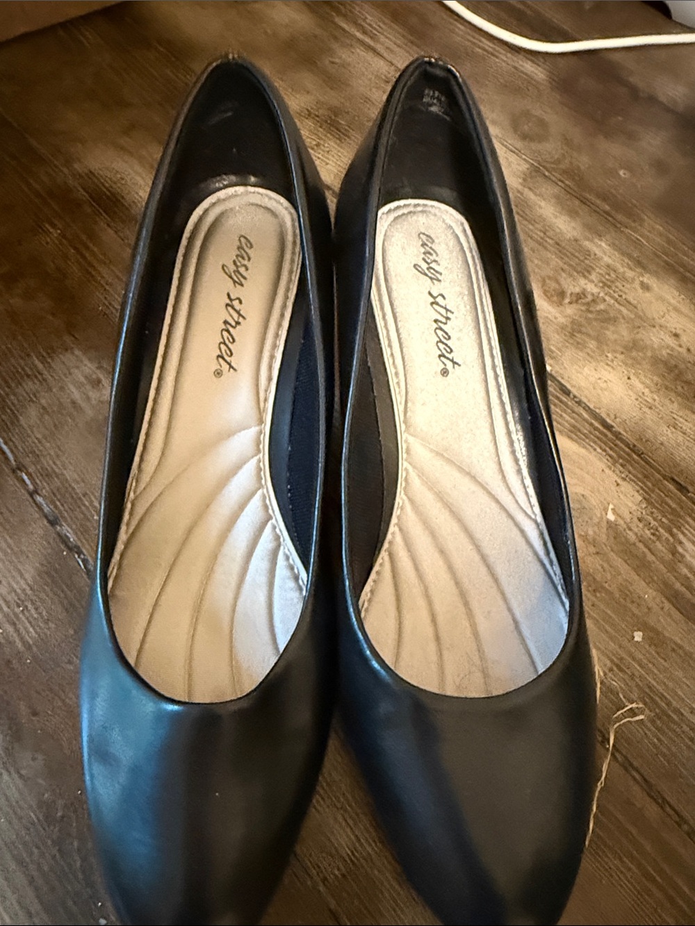 easy street Black Rounded Toe Women's Comfort Flats